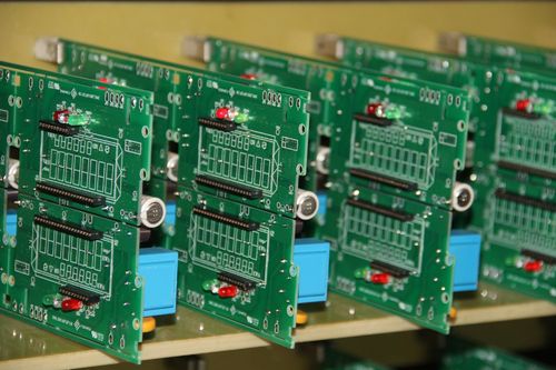 A notícia a mais atrasada da empresa aproximadamente Diferença entre PCB e PCBA