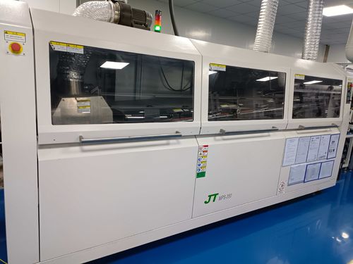 A notícia a mais atrasada da empresa aproximadamente A diferença entre a soldadura por refluxo e a soldadura por ondas na montagem de PCB