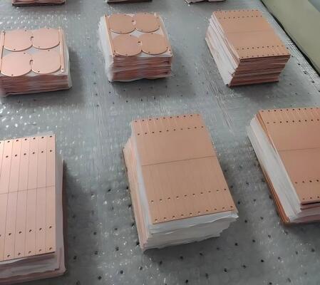 Bom preço PCB de cobre de 1 camada com alta condutividade elétrica e condutividade térmica de 1,0 a 2,0 WmK, adequado para dissipação de calor on-line