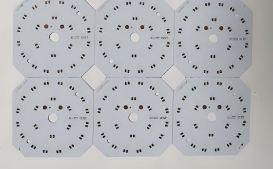 Bom preço 1 Layer LED PCB Board With Aluminium Base Board 1OZ And White Soldermask on-line